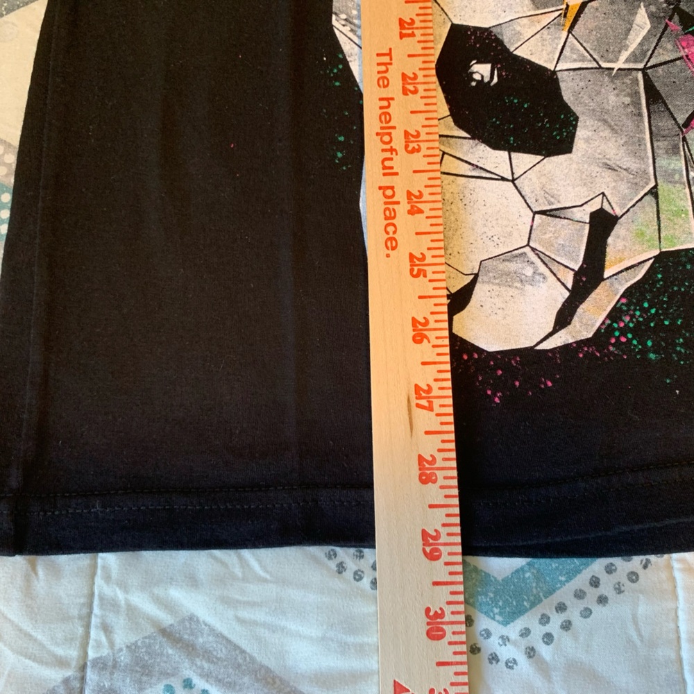 Into the Am - glow in the dark Graphic Tee with Origami Design - Picture 7 of 7